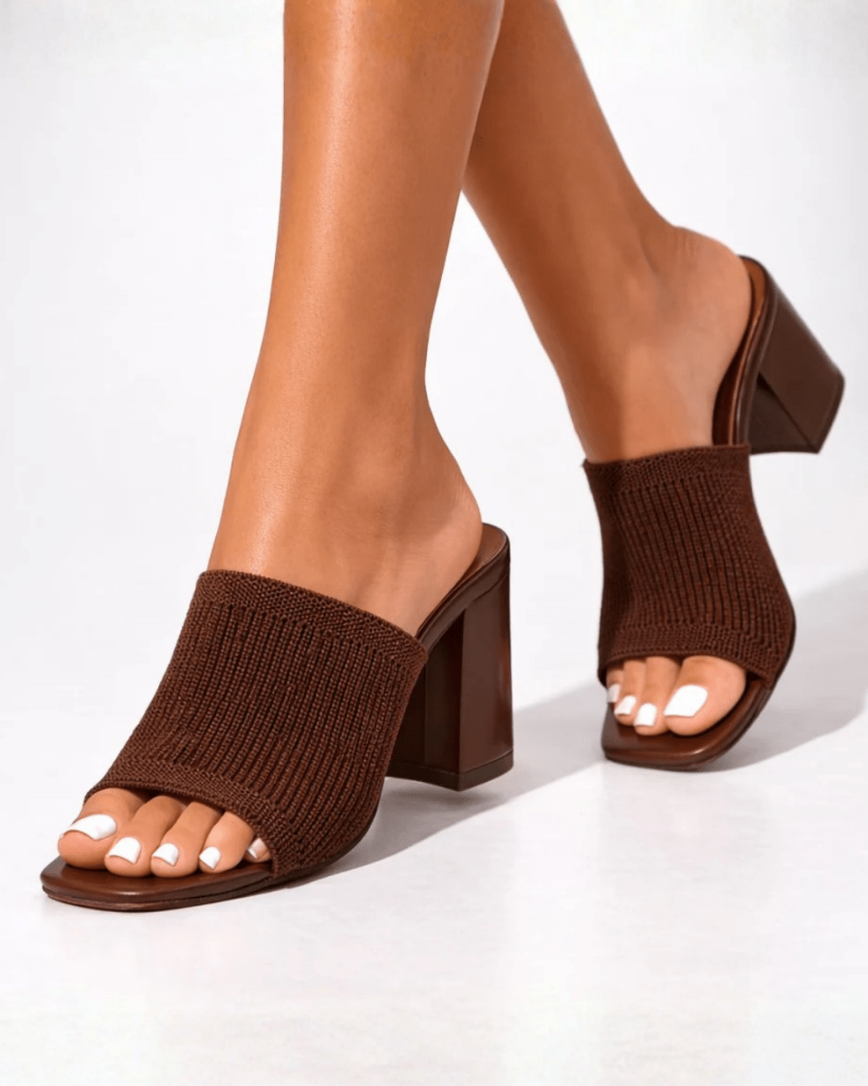 Women's Ribbed Knit Block Heel Mules Square Toe Slide Sandals Comfortable Mid Heel Slip-On Backless Dress Shoes Fenlo Form