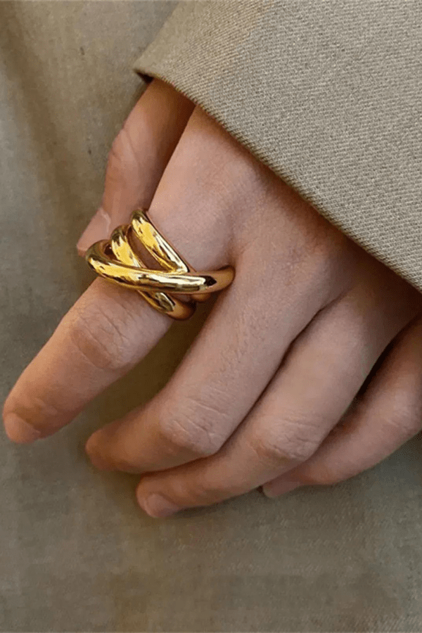 Verflochtener Goldring