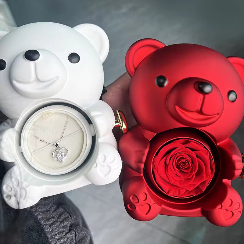 Gravierte Herz-Halskette – mit echter Rosenbär-Geschenkbox