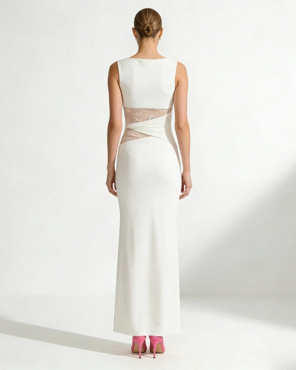 Back view of a model in the Deborah oversized sweater, highlighting the drop shoulder and external seam details.