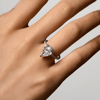 Amara Ring