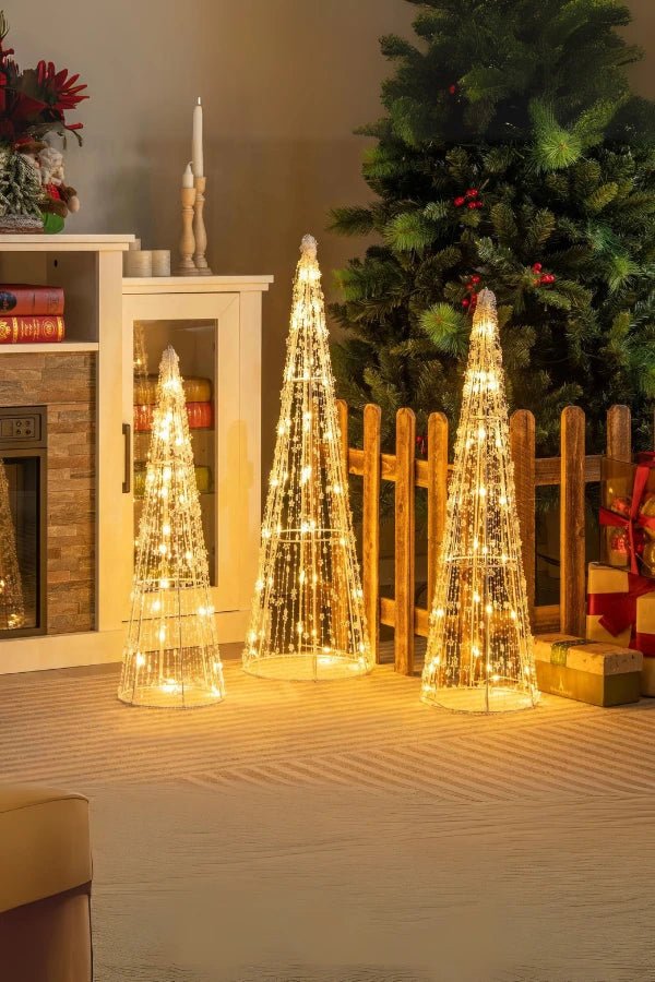 Fröhlicher goldener Glitzerkegel