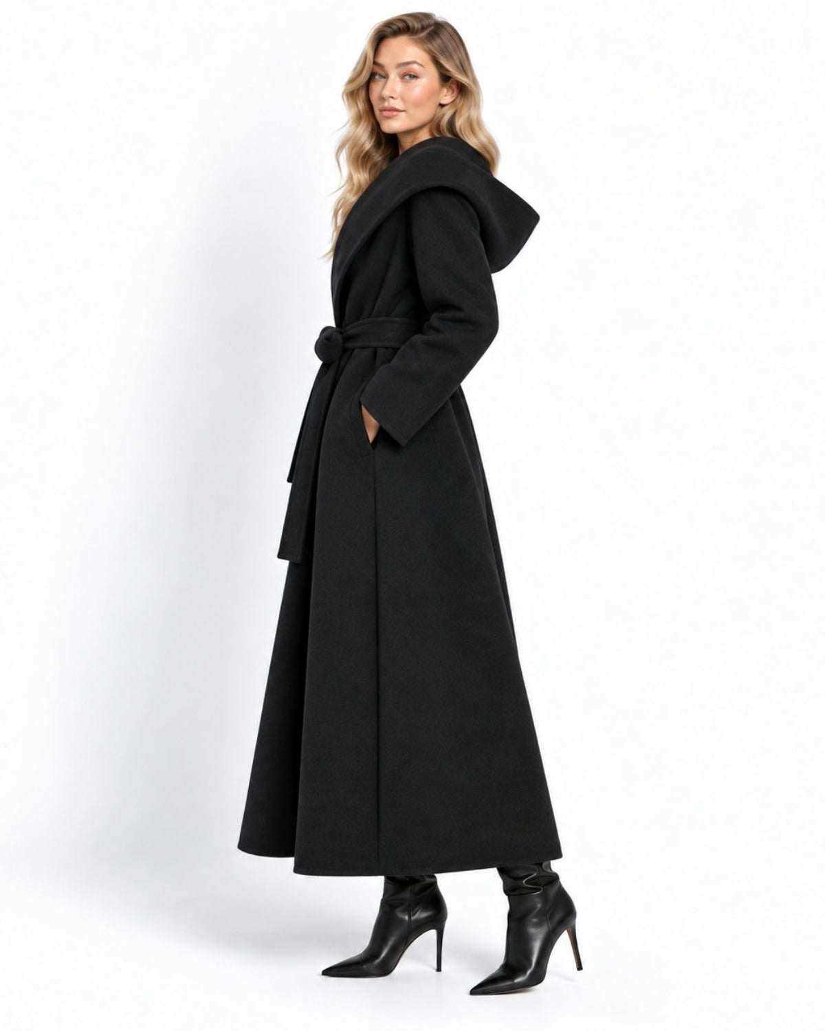 Leda Coat