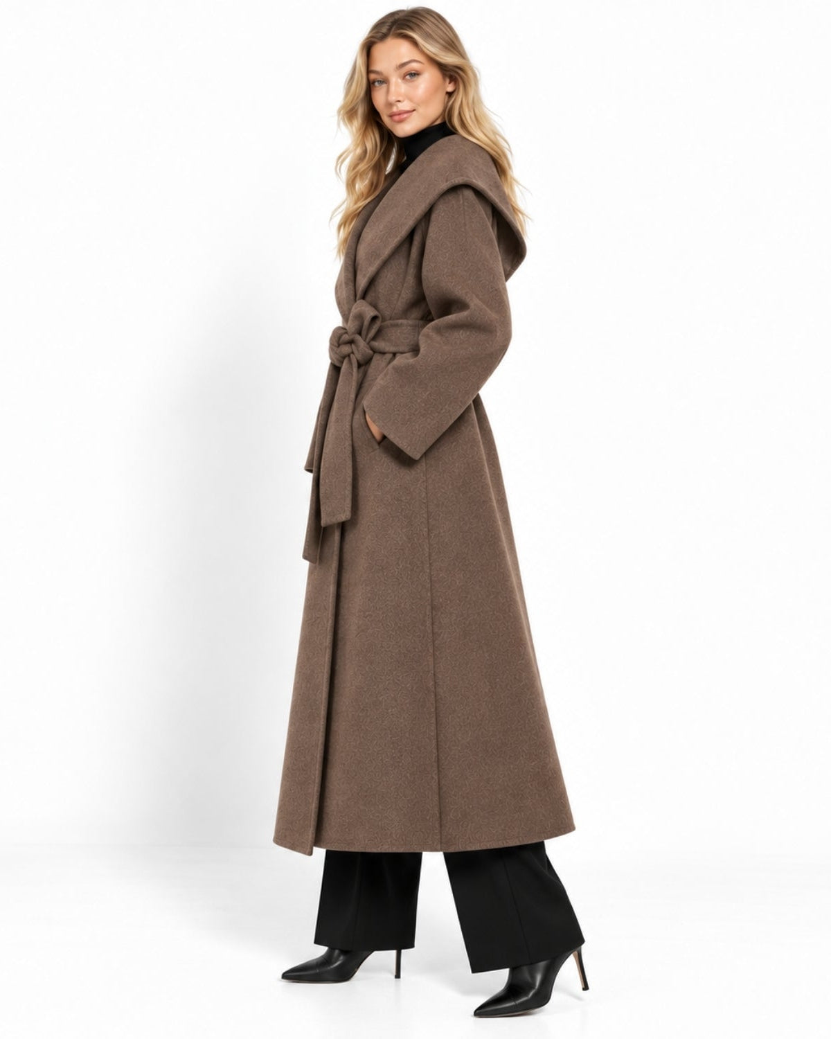 Leda Coat