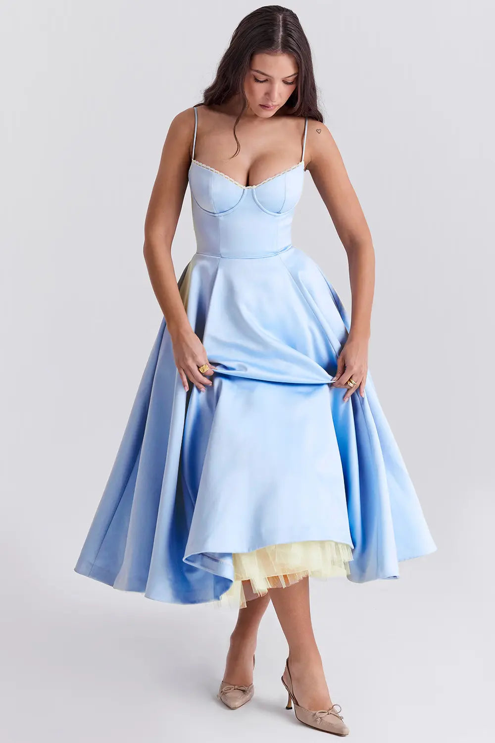 fit-and-flare silhouette', 'cinched waist', '1950s inspired gown', 'structured bodice', and 'sweetheart neckline
