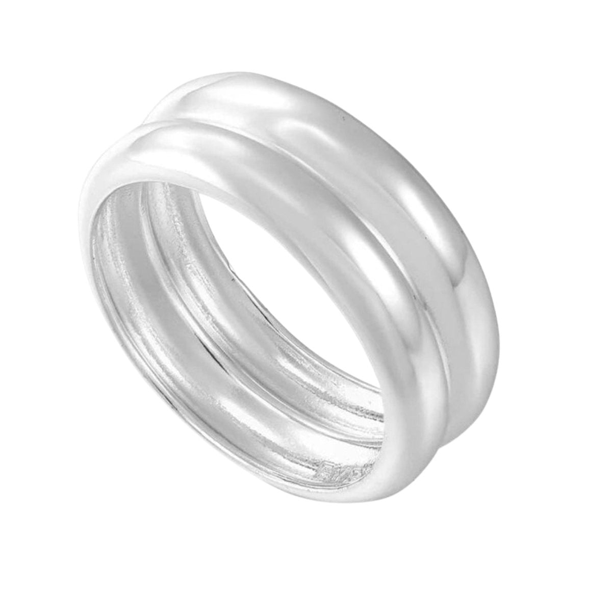 Silver kouvr  ring with a white background