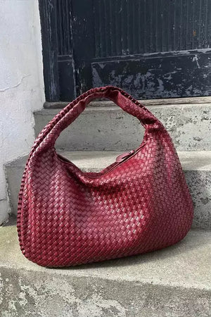 wine red
